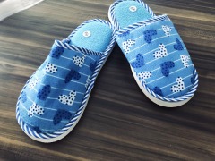 Женские домашние тапочки модные